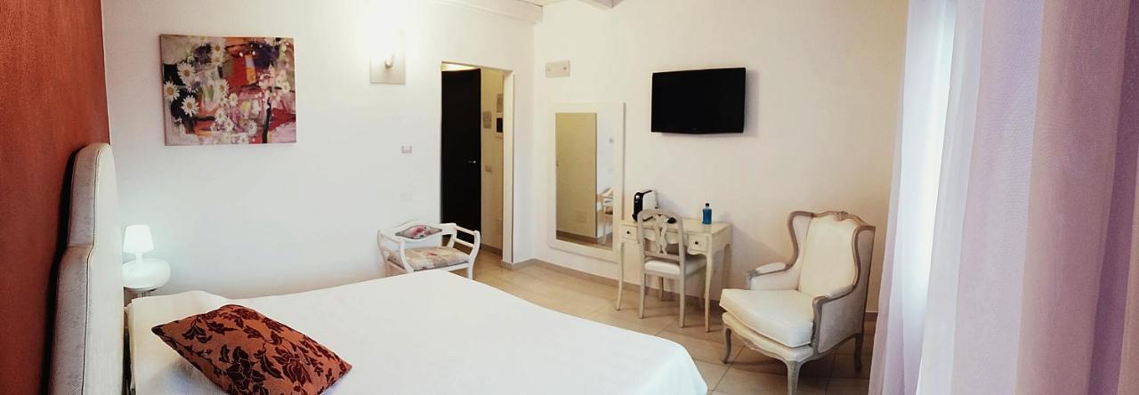 Locanda Divinis Cerea Bagian luar foto