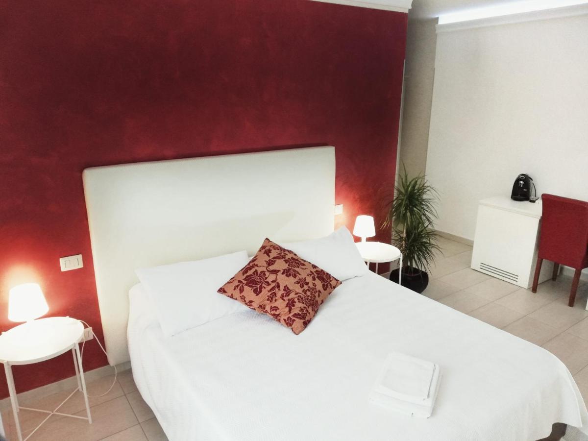 Locanda Divinis Cerea Bagian luar foto