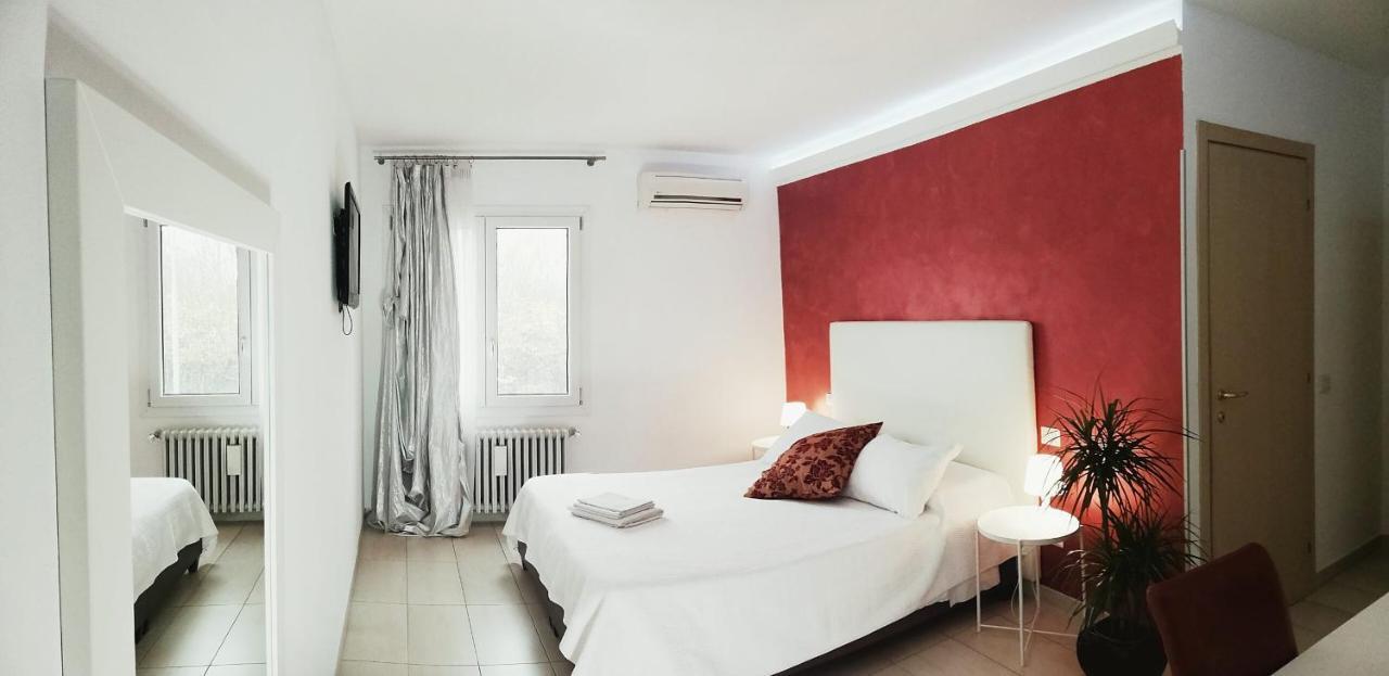 Locanda Divinis Cerea Bagian luar foto