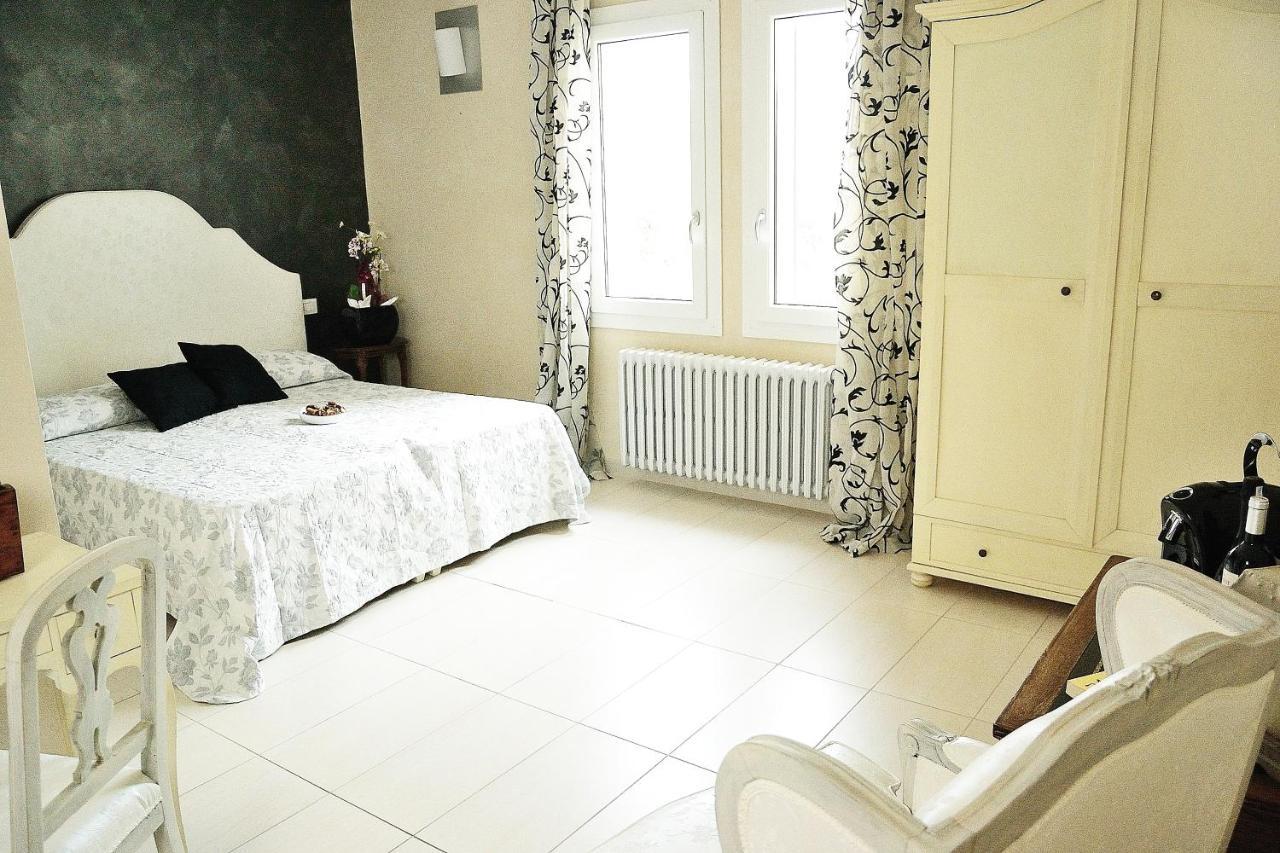 Locanda Divinis Cerea Bagian luar foto